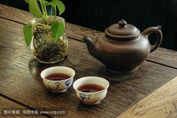 读数饮茶，且争朝夕